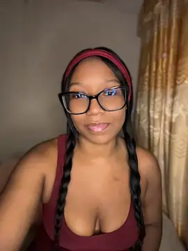 Snapshot of chell_iivy chatting on July 2026 05:31:02 AM chell iivy online show from July 2026 05:31:02 AM
