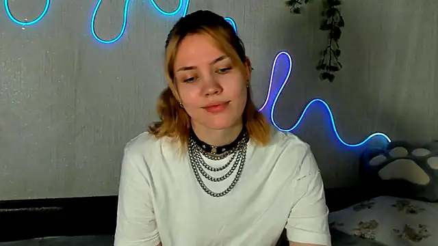 Milena Stasym online show from July 2026 06:09:01 AM