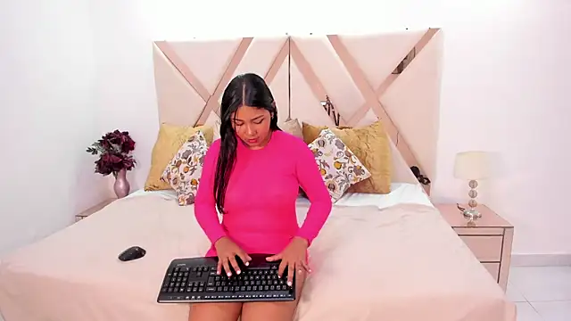 Snapshot of felisiacooper chatting on June 2026 12:46:02 PM felisiacooper online show from June 2026 12:46:02 PM