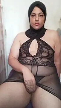 Snapshot of LenaQPeach chatting on June 2026 10:10:01 AM LenaQPeach online show from June 2026 10:10:01 AM