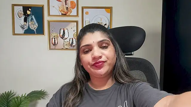 Hottiehaniya7245 online show from June 2026 06:59:01 AM
