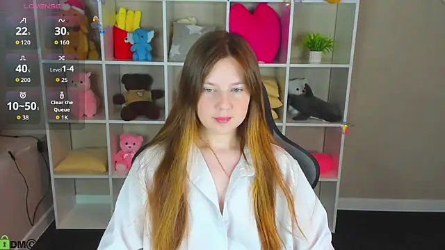 Snapshot of Violeta_Paul chatting on July 2026 09:16:02 AM Violeta Paul online show from July 2026 09:16:02 AM