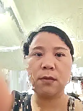 Snapshot of Feifei_610 chatting on June 2026 04:14:02 AM Feifei 610 online show from June 2026 04:14:02 AM