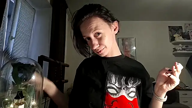 Snapshot of secrettt_poison chatting on June 2026 03:16:01 PM secrettt poison online show from June 2026 03:16:01 PM