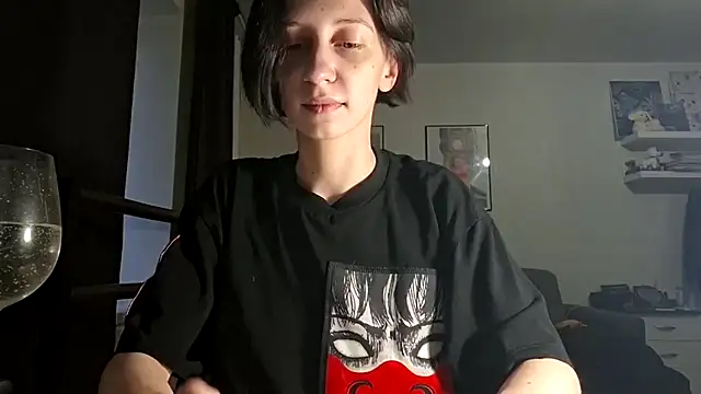 Snapshot of secrettt_poison chatting on July 2026 04:00:01 PM secrettt poison online show from July 2026 04:00:01 PM