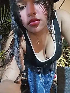 isabellaivyy online show from July 2026 02:14:01 AM