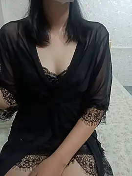 Snapshot of _Bellanice_ chatting on July 2026 05:28:02 PM Bellanice online show from July 2026 05:28:02 PM