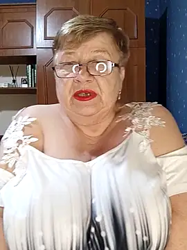 Snapshot of Brie_Lynn chatting on June 2026 06:26:02 AM Brie Lynn online show from June 2026 06:26:02 AM