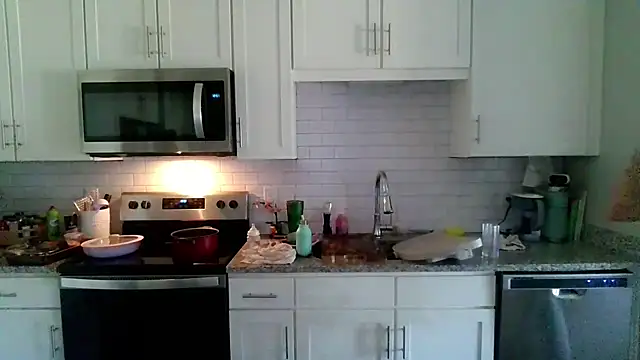 maddiliz online show from February 2026 06:08:02 PM