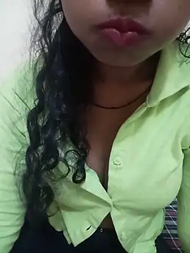 Sexy-Zeenat online show from June 2026 01:33:01 PM