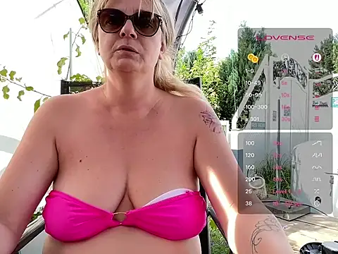DirtyMarie80 online show from June 2026 02:37:02 PM
