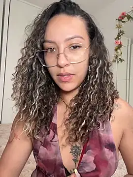 Snapshot of leana_bgeee chatting on June 2026 02:54:02 PM leana bgeee online show from June 2026 02:54:02 PM