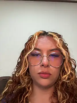 Snapshot of Joyce-fire chatting on June 2026 06:51:02 PM Joyce-fire online show from June 2026 06:51:02 PM