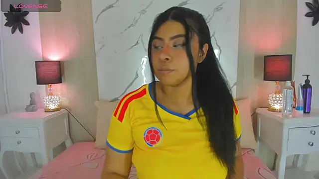 DanniValencia online show from June 2026 07:42:01 PM