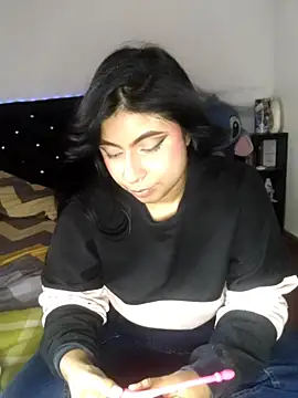 DanniValencia online show from July 2026 05:07:02 PM