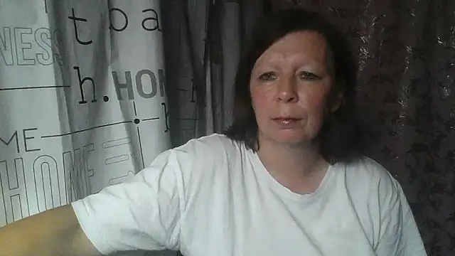 Schastlivaya43 online show from June 2026 02:40:01 PM
