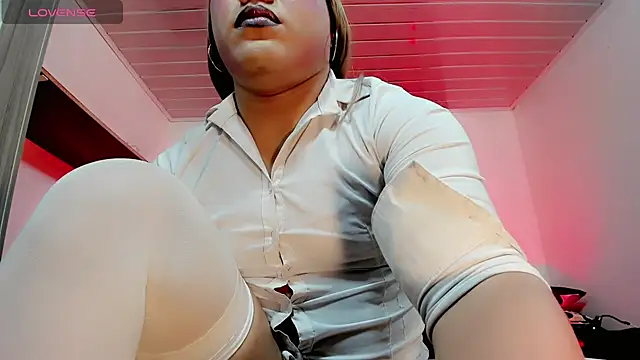 Snapshot of lisa_armas chatting on July 2026 03:34:01 AM lisa armas online show from July 2026 03:34:01 AM