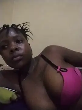 Snapshot of pressures_winnie chatting on June 2026 02:40:02 PM pressures winnie online show from June 2026 02:40:02 PM