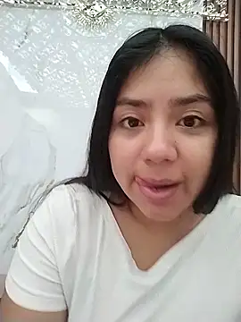 Amber Herrera online show from June 2026 12:15:01 PM