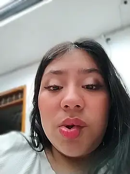 Amber Herrera online show from July 2026 01:04:01 PM