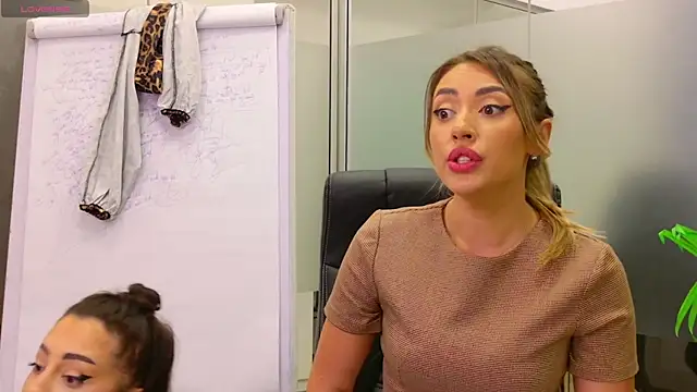 Snapshot of BabesGoWild chatting on March 2025 08:23:02 PM BabesGoWild online show from March 2025 08:23:02 PM