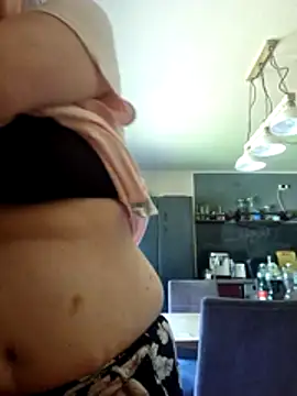 GoldenWifee online show from June 2026 08:58:01 AM