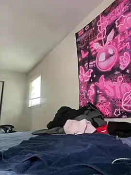 Prettywettkittycc online show from June 2026 01:52:01 PM