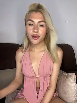 Lia-firee online show from June 2026 01:04:01 PM