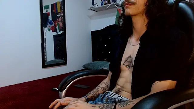 bigcock robert online show from July 2026 08:15:02 PM