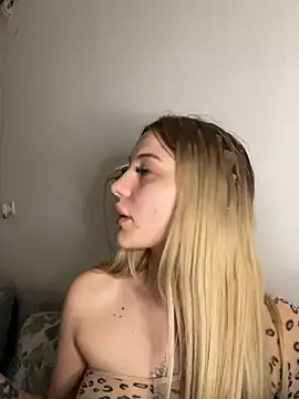 DariaSellen online show from June 2026 08:43:02 PM