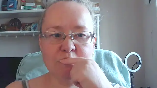 Snapshot of Viola27 chatting on July 2026 05:57:01 AM Viola27 online show from July 2026 05:57:01 AM