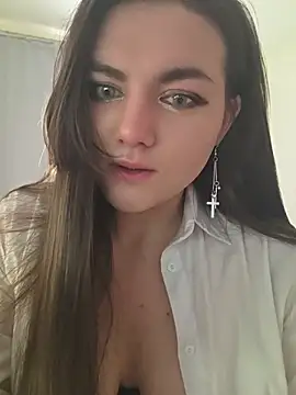 Snapshot of XenaBevy chatting on July 2026 03:51:01 PM XenaBevy online show from July 2026 03:51:01 PM