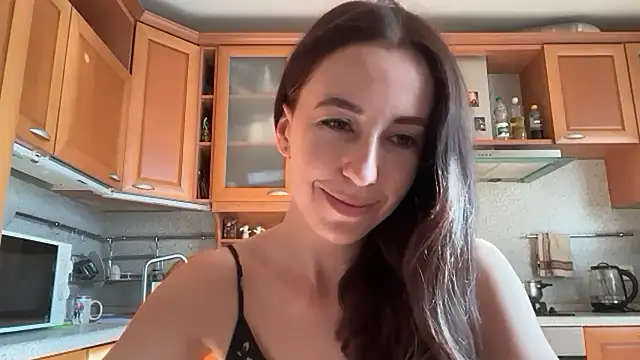 Flamingo Queen online show from July 2026 04:26:02 AM