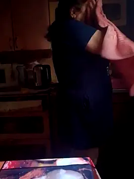 oksana72 online show from October 2025 07:03:02 AM