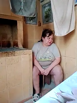 Snapshot of oksana72 chatting on April 2026 07:34:01 AM oksana72 online show from April 2026 07:34:01 AM