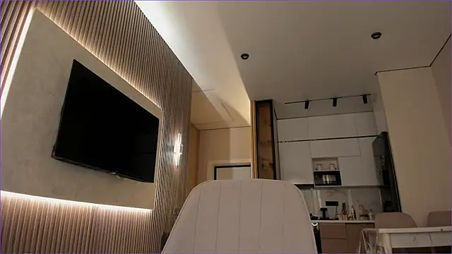 lumimii online show from July 2026 03:10:01 AM