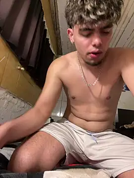 ElMen0r06 online show from July 2026 04:19:02 AM