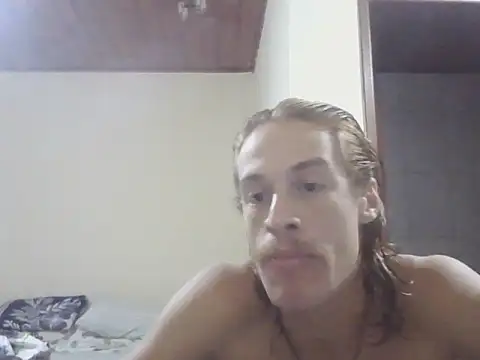 Snapshot of FloripaSecretsCasal chatting on June 2026 08:44:01 PM FloripaSecretsCasal online show from June 2026 08:44:01 PM