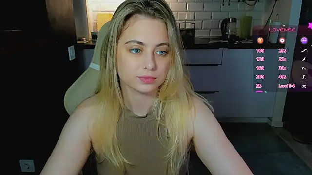 Snapshot of blonde_kellyy chatting on July 2026 02:48:02 AM blonde kellyy online show from July 2026 02:48:02 AM