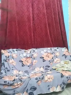 Queen Rosyy online show from July 2026 10:39:01 AM