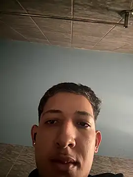 henr1ck23cm online show from June 2026 01:56:01 PM