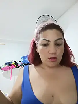 Agata Traviesa online show from July 2026 02:04:02 AM
