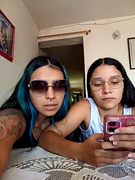 Snapshot of Greicy_and_sky chatting on June 2026 05:12:02 PM Greicy and sky online show from June 2026 05:12:02 PM
