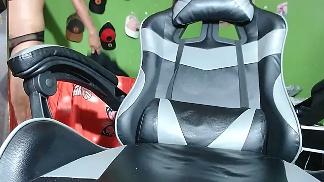 Arian Pervert online show from January 2025 04:36:02 PM