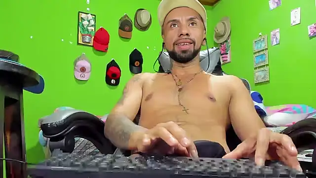 Arian Pervert online show from November 2025 11:22:01 AM