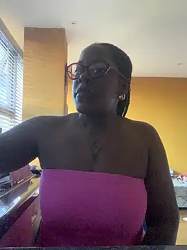 Snapshot of Exoticbliss_ chatting on June 2026 04:20:01 PM Exoticbliss online show from June 2026 04:20:01 PM