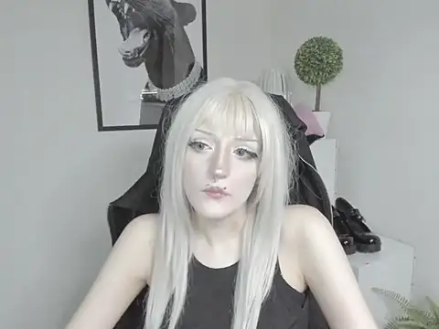 Snapshot of NikaDream chatting on July 2026 12:47:02 PM NikaDream online show from July 2026 12:47:02 PM