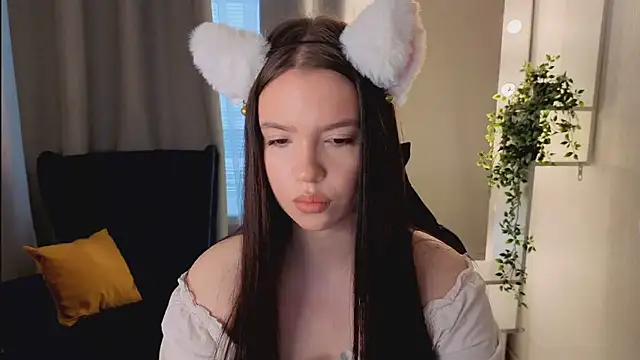 SilviaClar online show from June 2026 01:31:02 PM