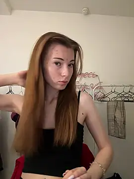 Snapshot of AlisaRussel chatting on July 2026 04:20:01 PM AlisaRussel online show from July 2026 04:20:01 PM