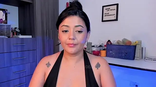 LauraToro  online show from June 2026 09:34:02 AM